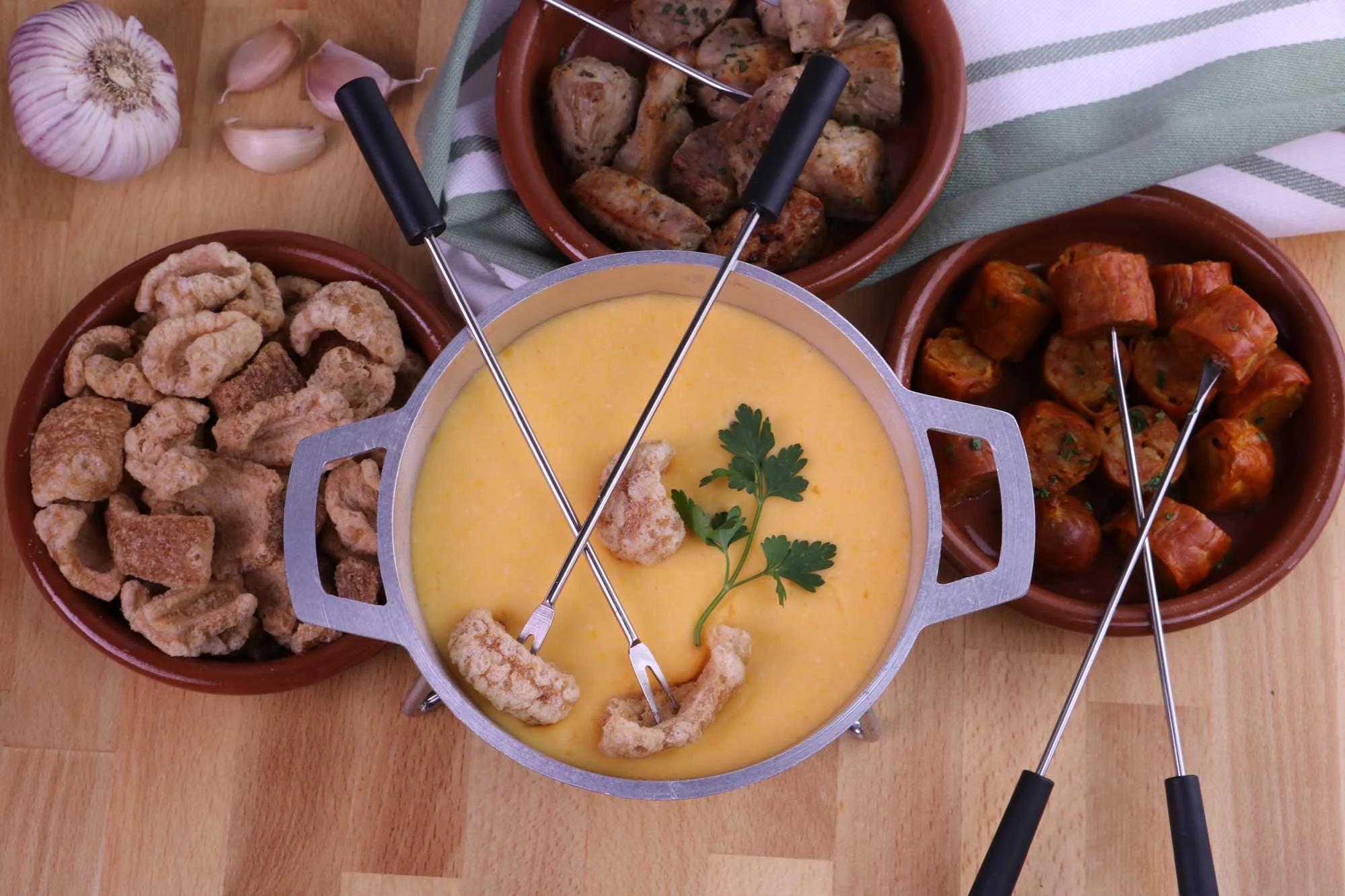 Fondue Clásico a lo Boricua por Chef Cielito Rosado