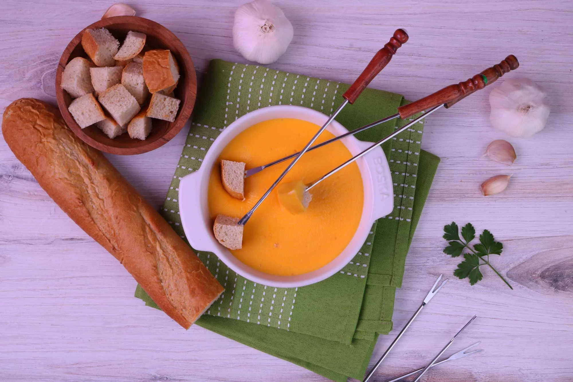 Fondue Cheddar y Bola Riquísimo por Chef Cielito Rosado